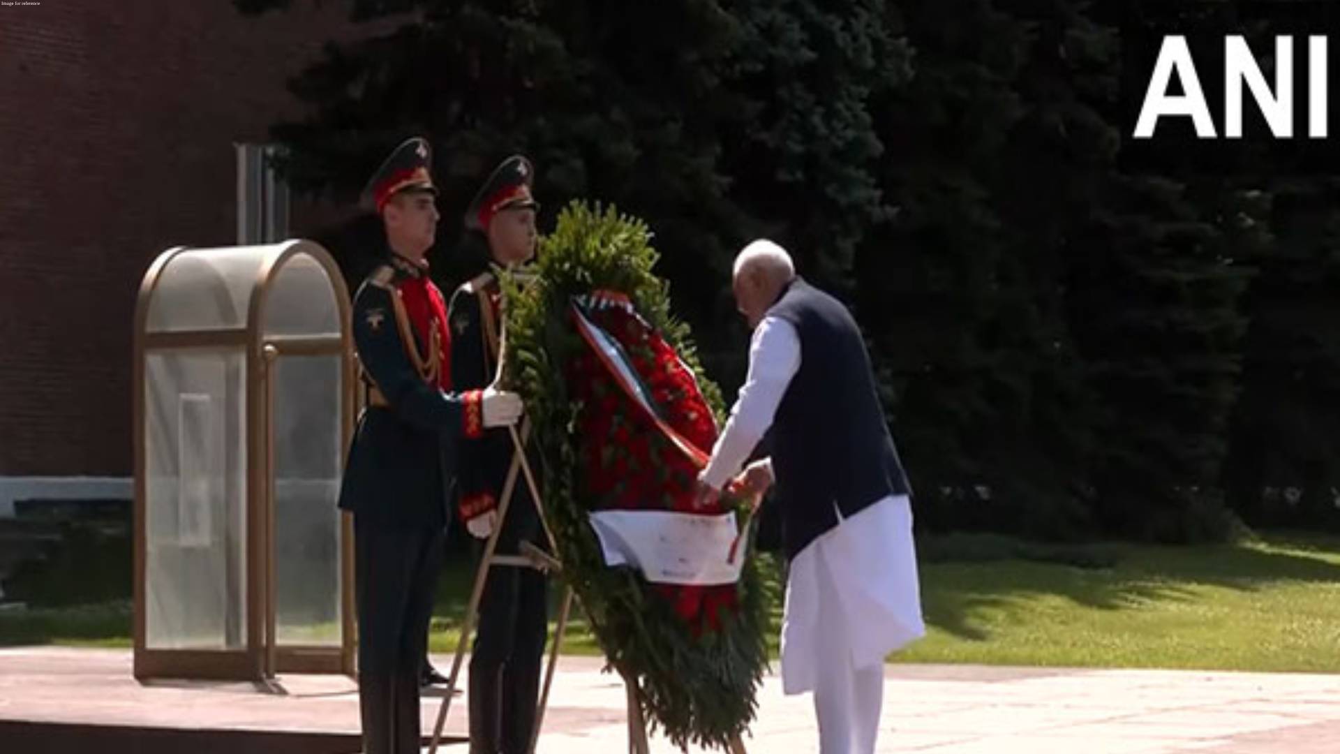 PM Modi lays wreath at tomb of The Unknown Soldier in Moscow